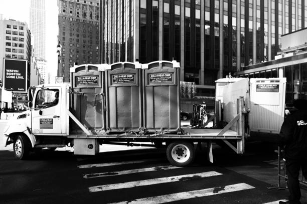 Best Portable toilet rental cost  in Mount Vernon, KY
